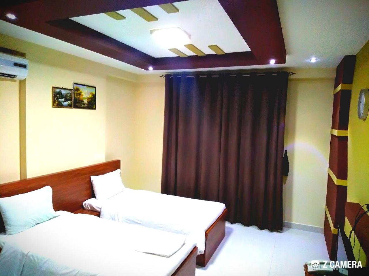 Al Mabila Hotel 锡卜 外观 照片
